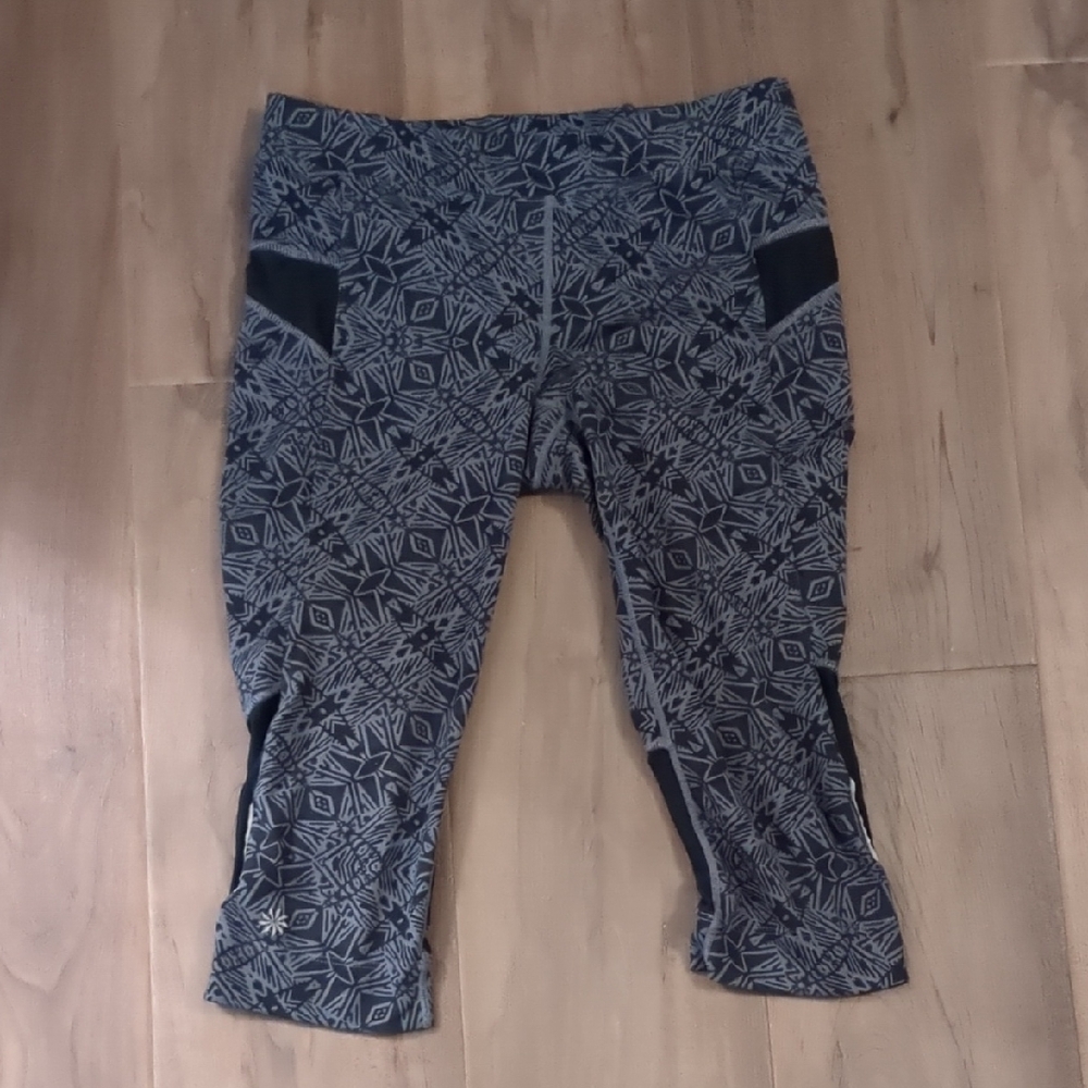 Patterned Athleta Crops - image 1